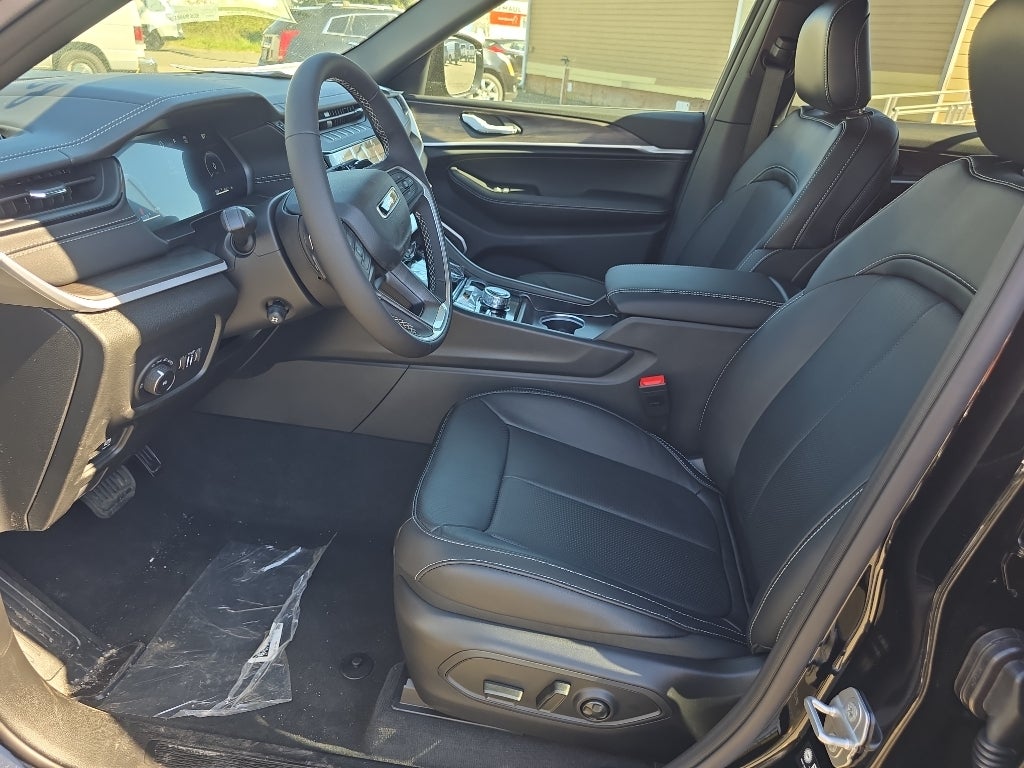 2026 Jeep Grand Cherokee GRAND CHEROKEE L LIMITED RESERVE 4X4