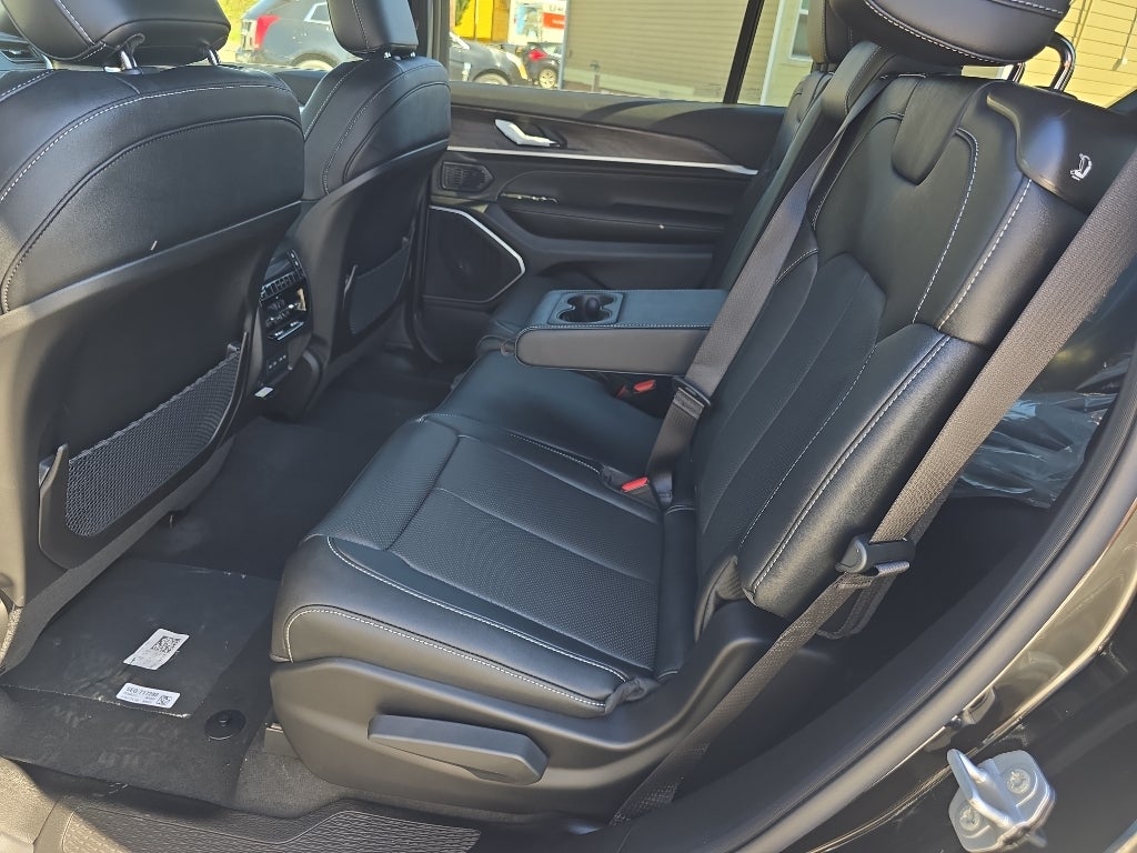 2026 Jeep Grand Cherokee GRAND CHEROKEE L LIMITED RESERVE 4X4