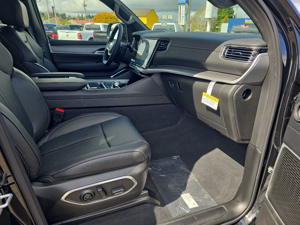 2026 Jeep Grand Wagoneer GRAND WAGONEER UPLAND 4X4