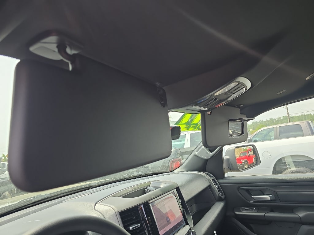 2025 RAM Ram 1500 RAM 1500 TRADESMAN CREW CAB 4X4 5'7' BOX