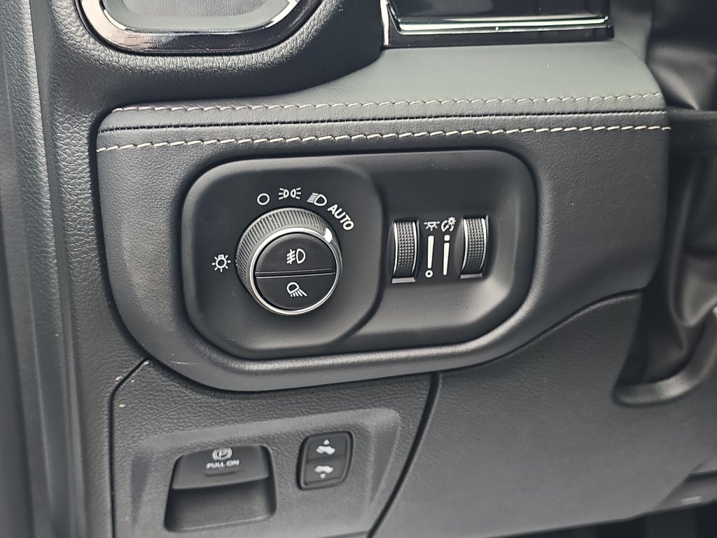 2026 RAM Ram 1500 RAM 1500 LIMITED CREW CAB 4X4 5'7' BOX