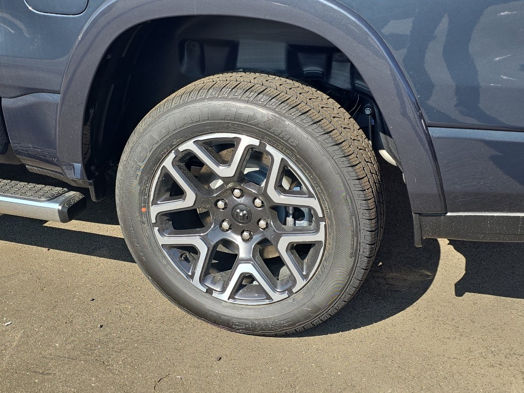 2025 RAM Ram 1500 RAM 1500 LARAMIE CREW CAB 4X4 5'7' BOX