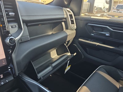 2025 RAM Ram 1500 RAM 1500 LARAMIE CREW CAB 4X4 5'7' BOX