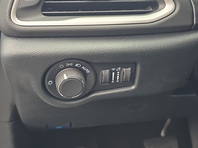 2025 Chrysler Voyager VOYAGER LX