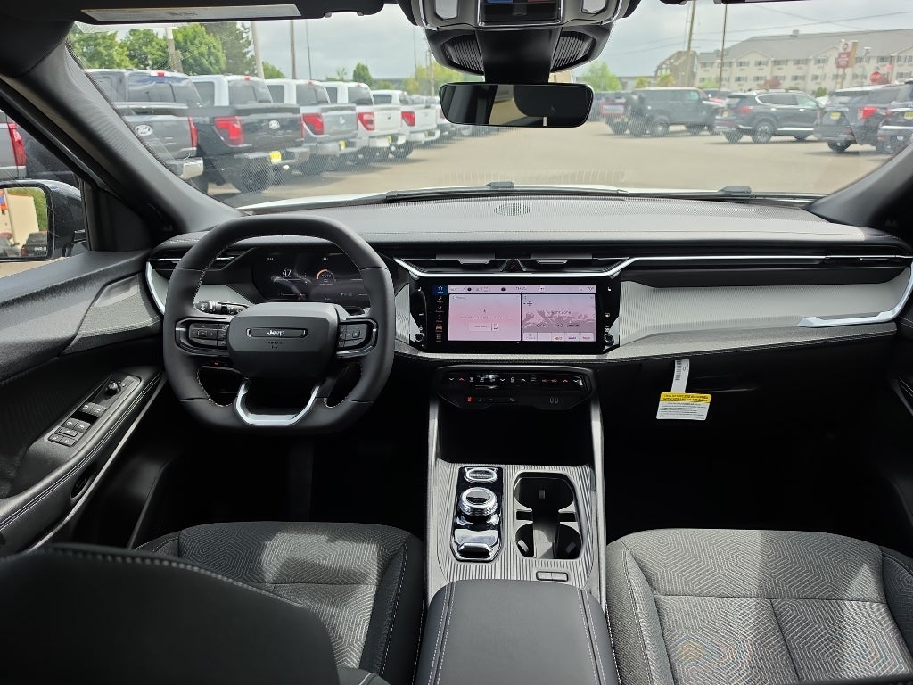 2026 Jeep Cherokee CHEROKEE LAREDO 4X4