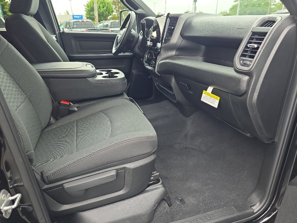 2025 RAM Ram 3500 RAM 3500 TRADESMAN CREW CAB 4X4 8' BOX