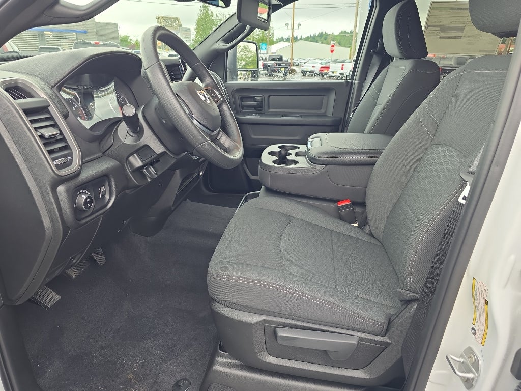 2025 RAM Ram 3500 RAM 3500 TRADESMAN CREW CAB 4X4 8' BOX