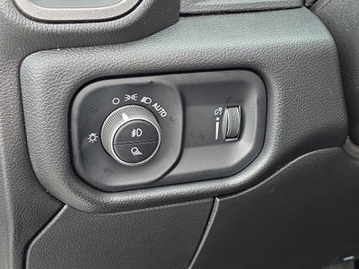 2025 RAM Ram 3500 RAM 3500 TRADESMAN CREW CAB 4X4 8' BOX