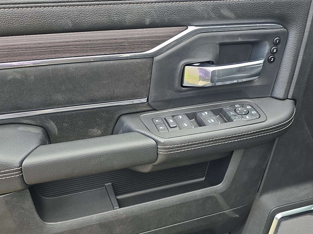 2026 RAM Ram 3500 RAM 3500 LARAMIE CREW CAB 4X4 8' BOX