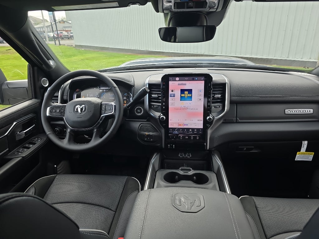 2026 RAM Ram 3500 RAM 3500 LARAMIE CREW CAB 4X4 8' BOX