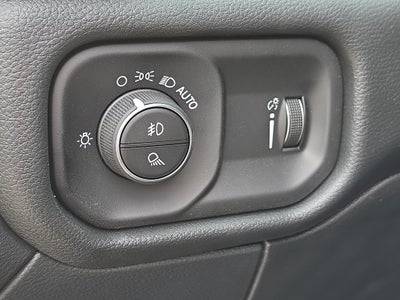 2026 RAM Ram 2500 RAM 2500 BLACK EXPRESS CREW CAB 4X4 8' BOX
