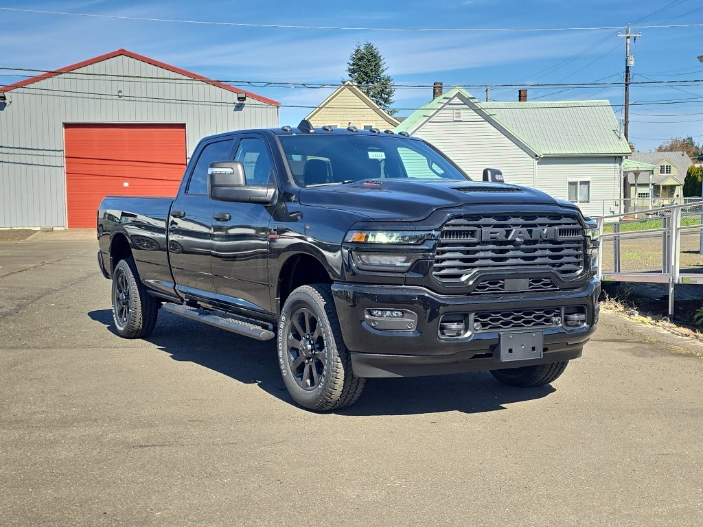 2026 RAM Ram 2500 RAM 2500 BLACK EXPRESS CREW CAB 4X4 8' BOX