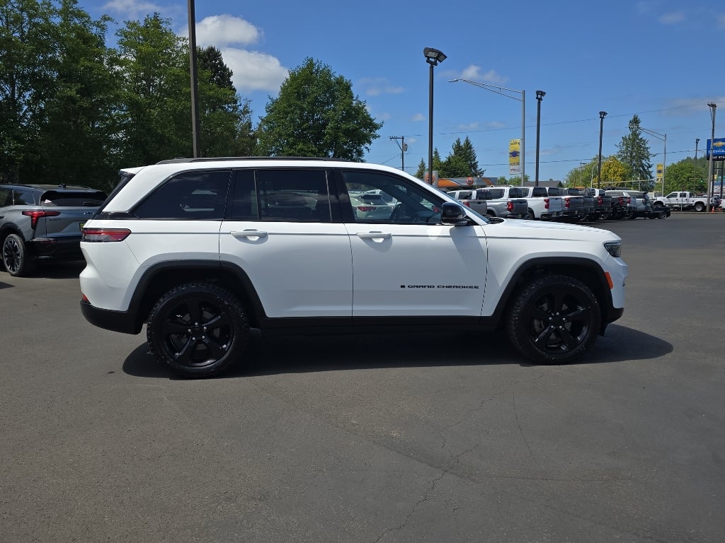2023 Jeep Grand Cherokee Altitude