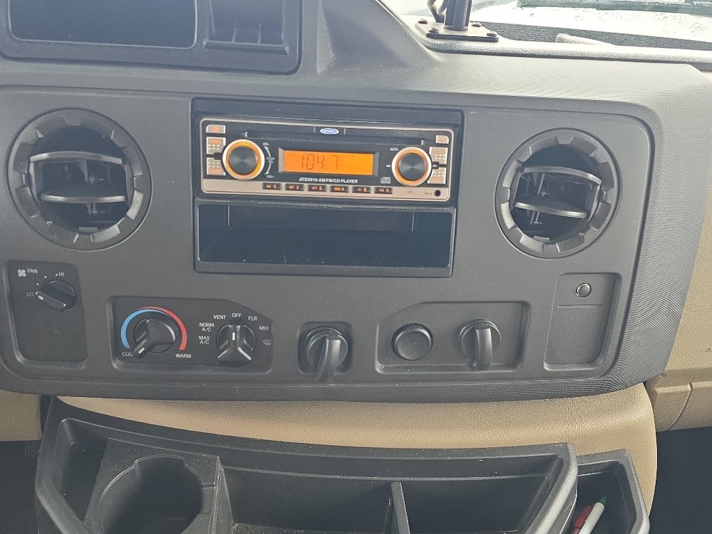 2014 Ford Econoline E350 Super Duty Base