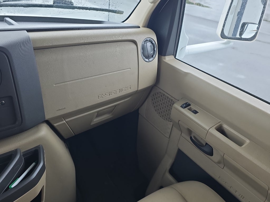 2014 Ford Econoline E350 Super Duty Base