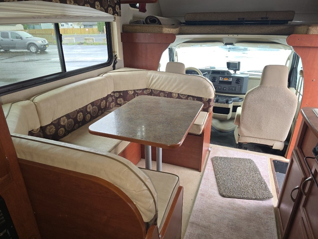 2014 Ford Econoline E350 Super Duty Base