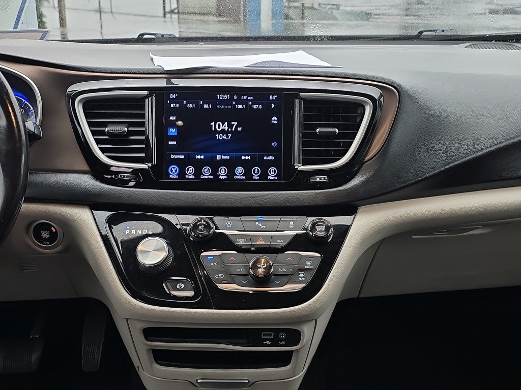 2017 Chrysler Pacifica Touring-L