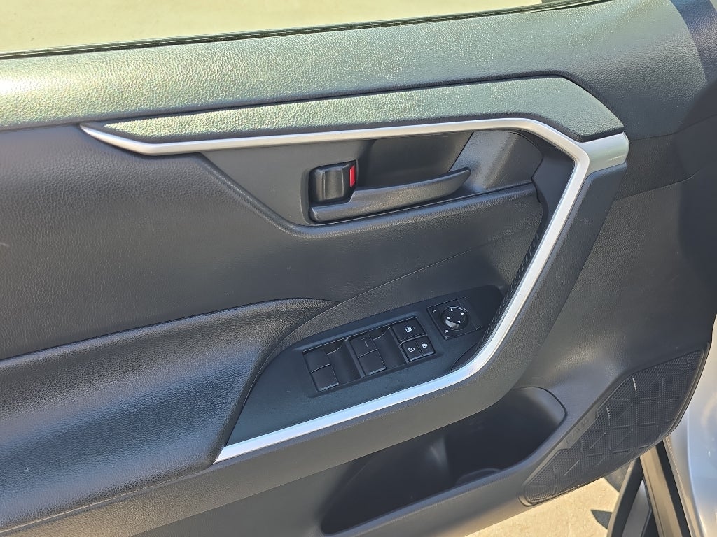 2019 Toyota RAV4 Hybrid Hybrid LE