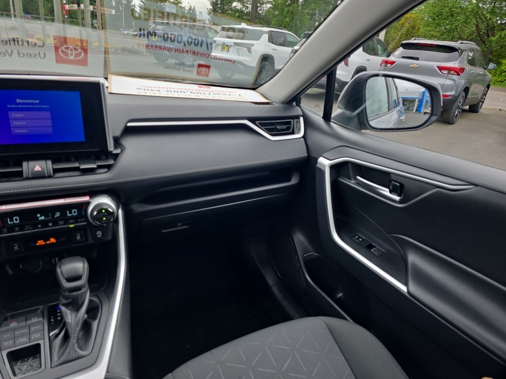 2025 Toyota RAV4 XLE