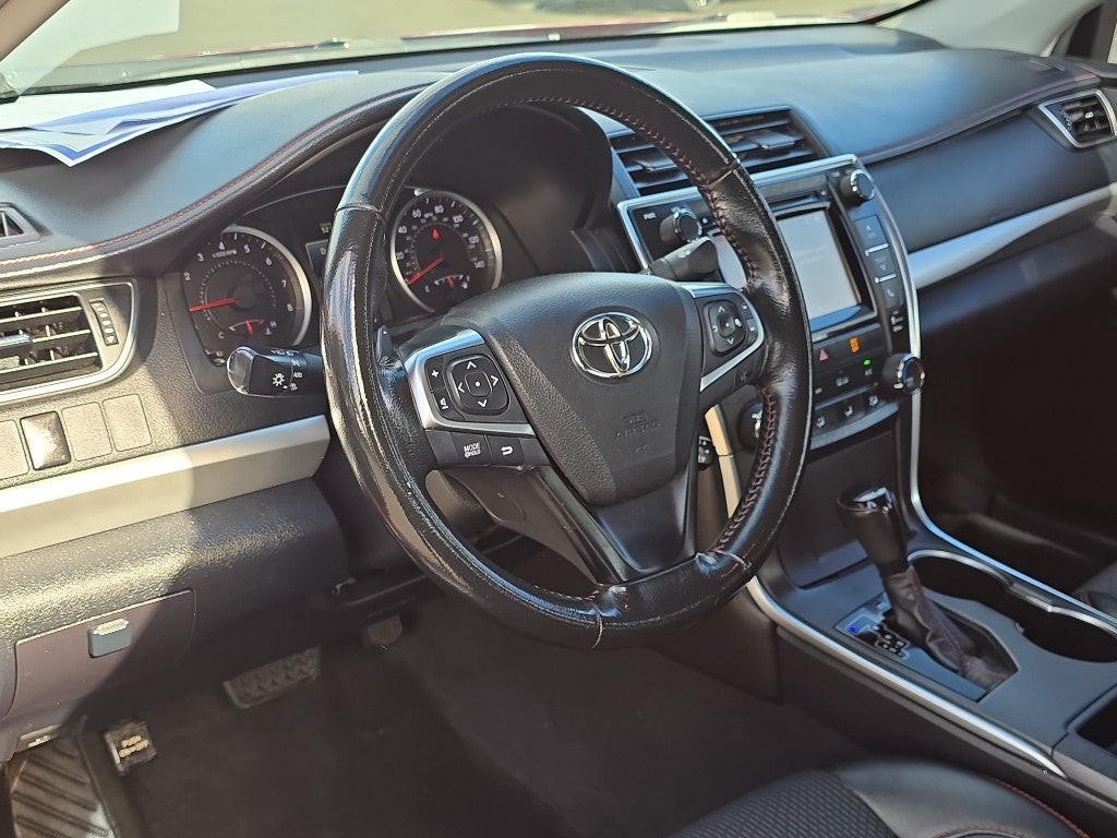2016 Toyota Camry SE