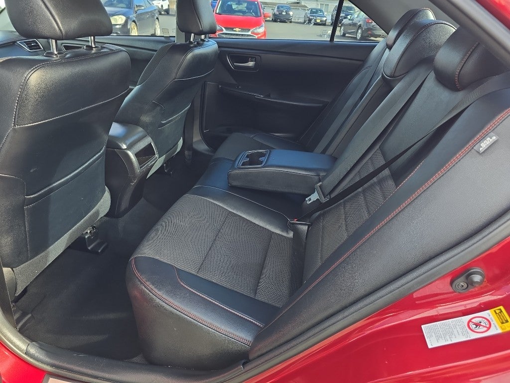 2016 Toyota Camry SE