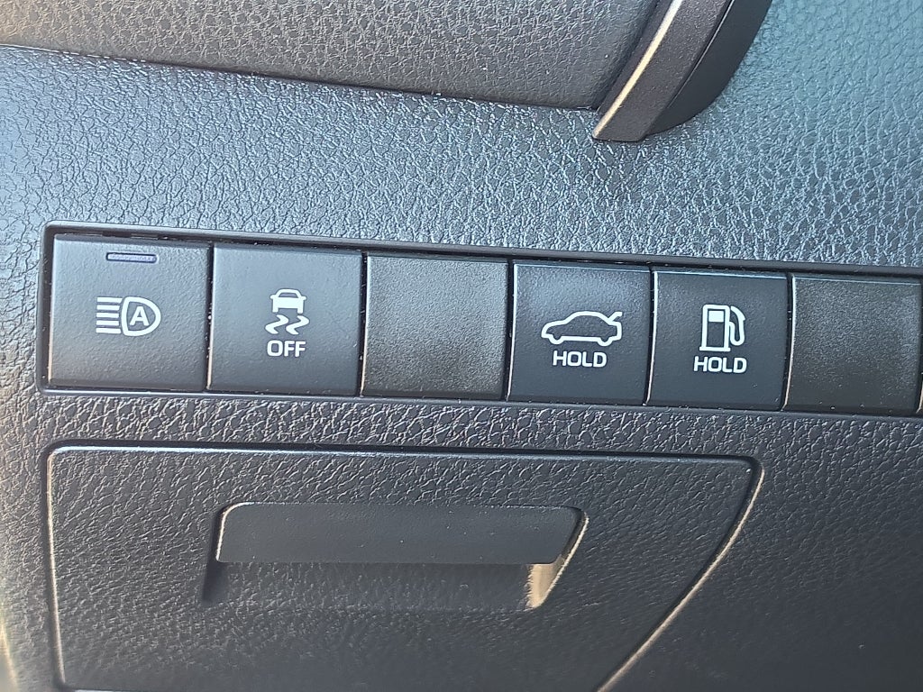 2020 Toyota Camry Hybrid Hybrid LE