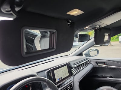 2025 Toyota Camry Hybrid SE