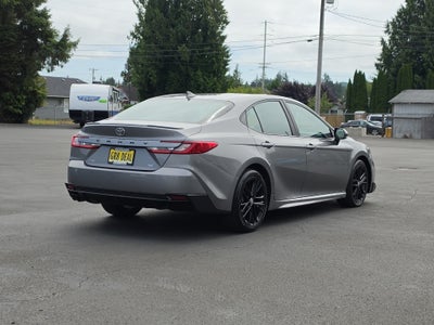 2025 Toyota Camry Hybrid SE