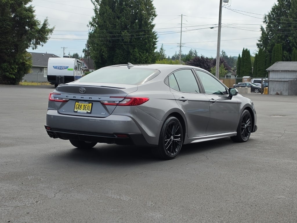 2025 Toyota Camry Hybrid SE
