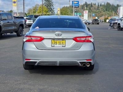2020 Toyota Camry SE