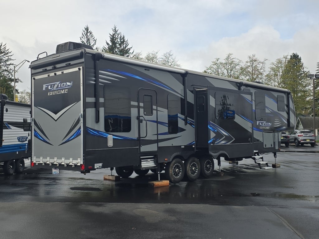 2016 KEYSTONE FUZION 414 Base