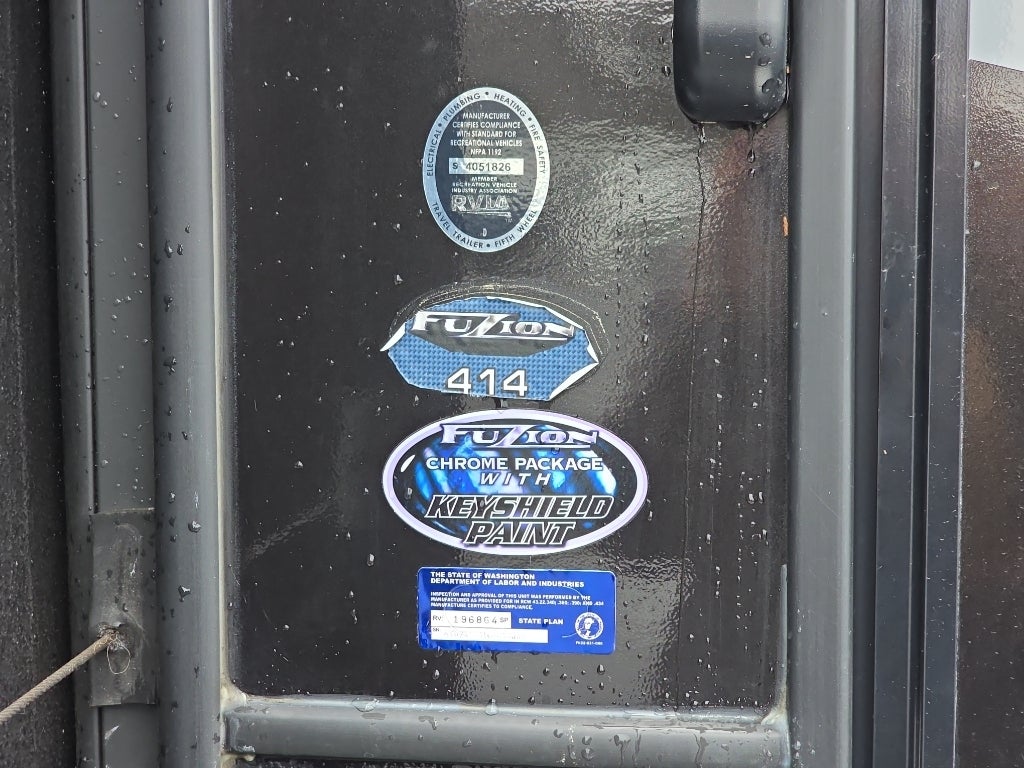 2016 KEYSTONE FUZION 414 Base