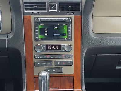 2012 Lincoln Navigator Base