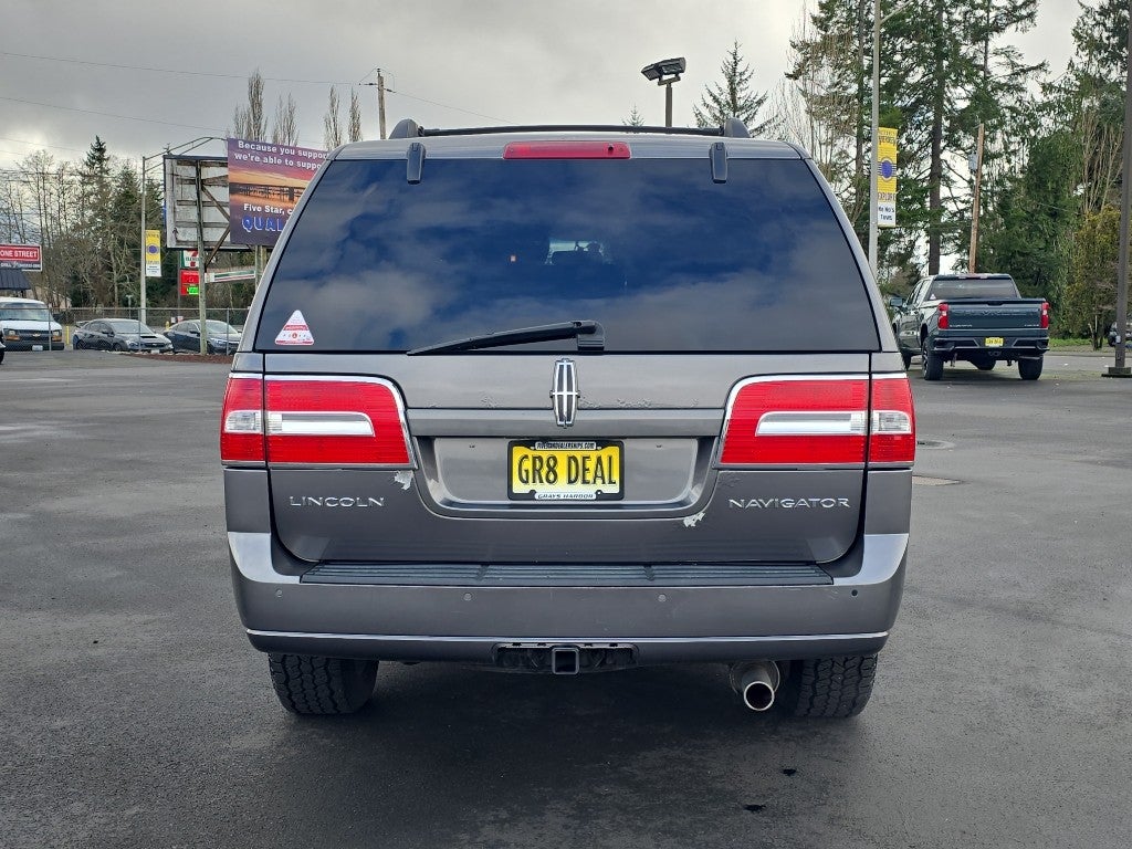 2012 Lincoln Navigator Base