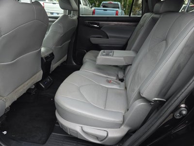 2022 Toyota Highlander Limited