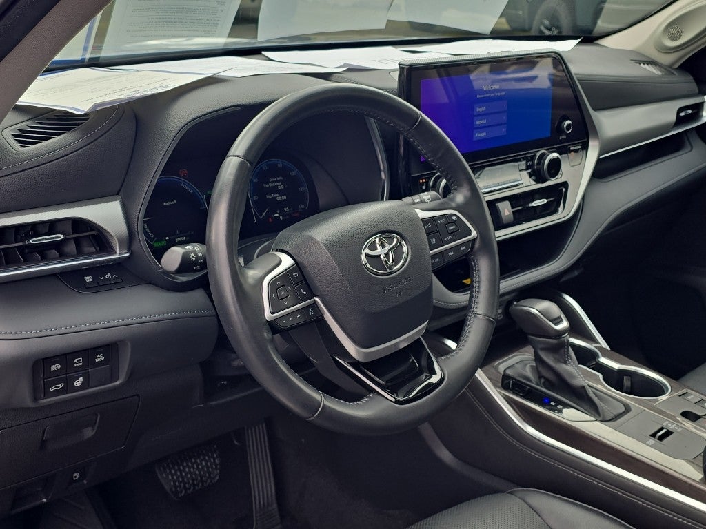 2023 Toyota Highlander Hybrid Hybrid Platinum