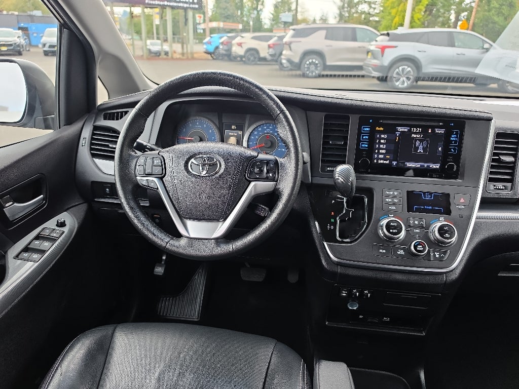 2015 Toyota Sienna SE