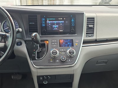 2015 Toyota Sienna XLE