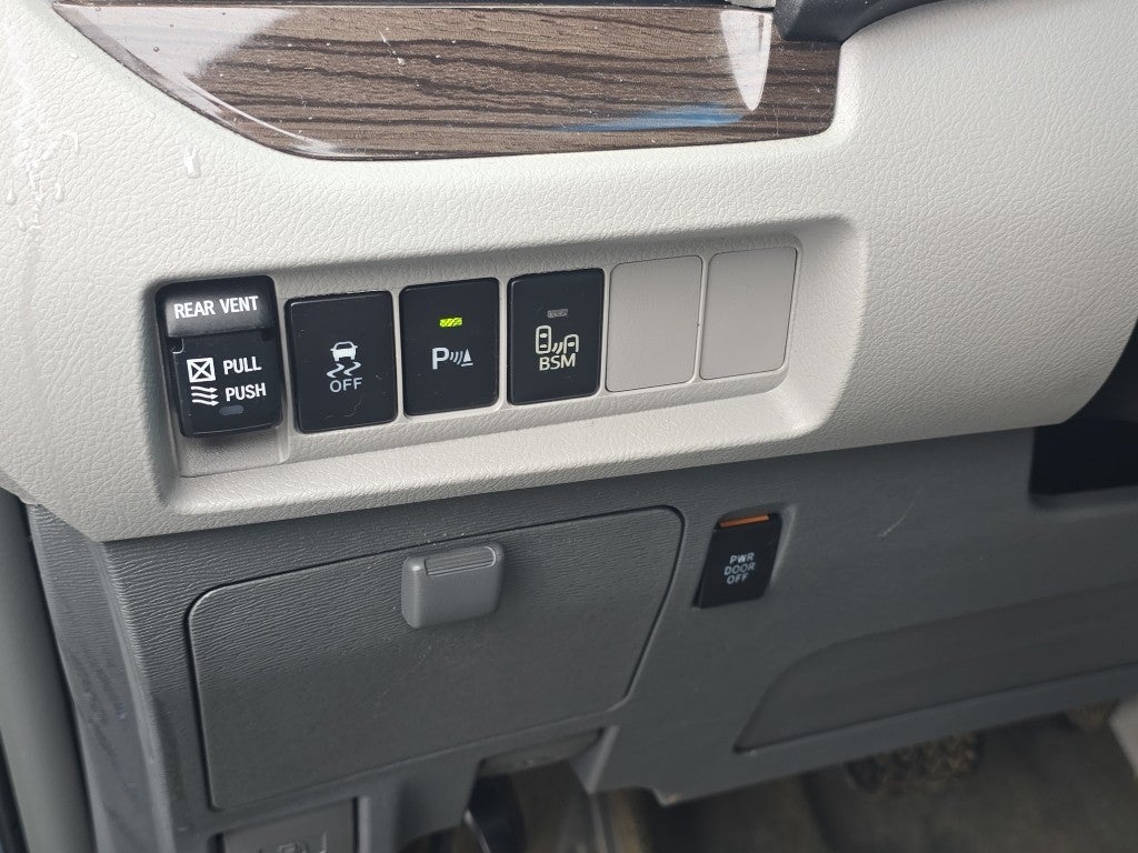 2015 Toyota Sienna XLE