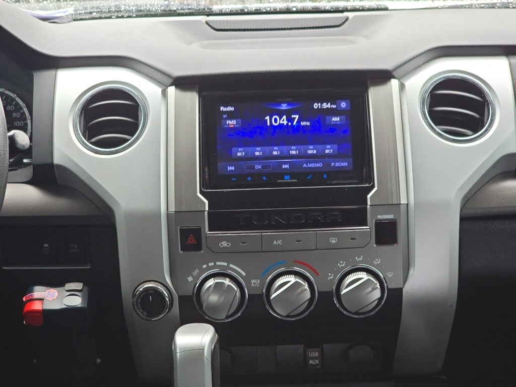 2014 Toyota Tundra SR5