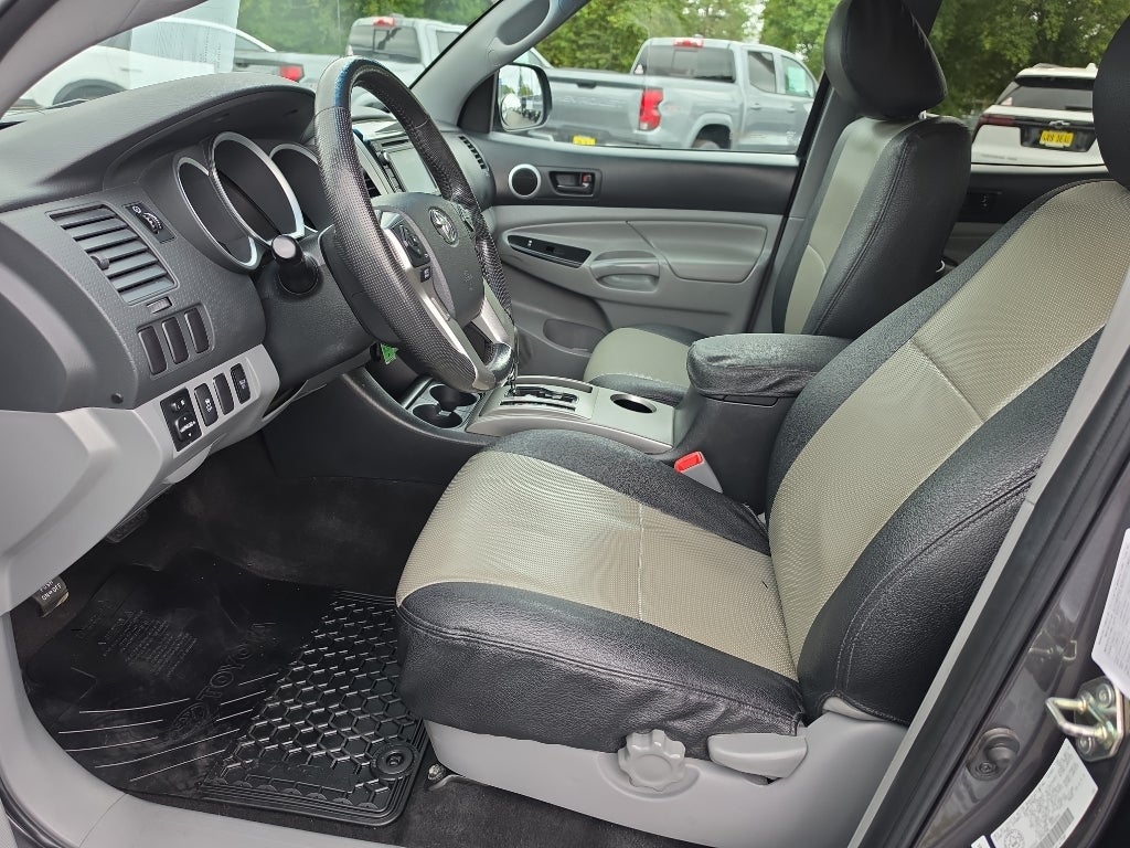 2014 Toyota Tacoma V6 (M6)