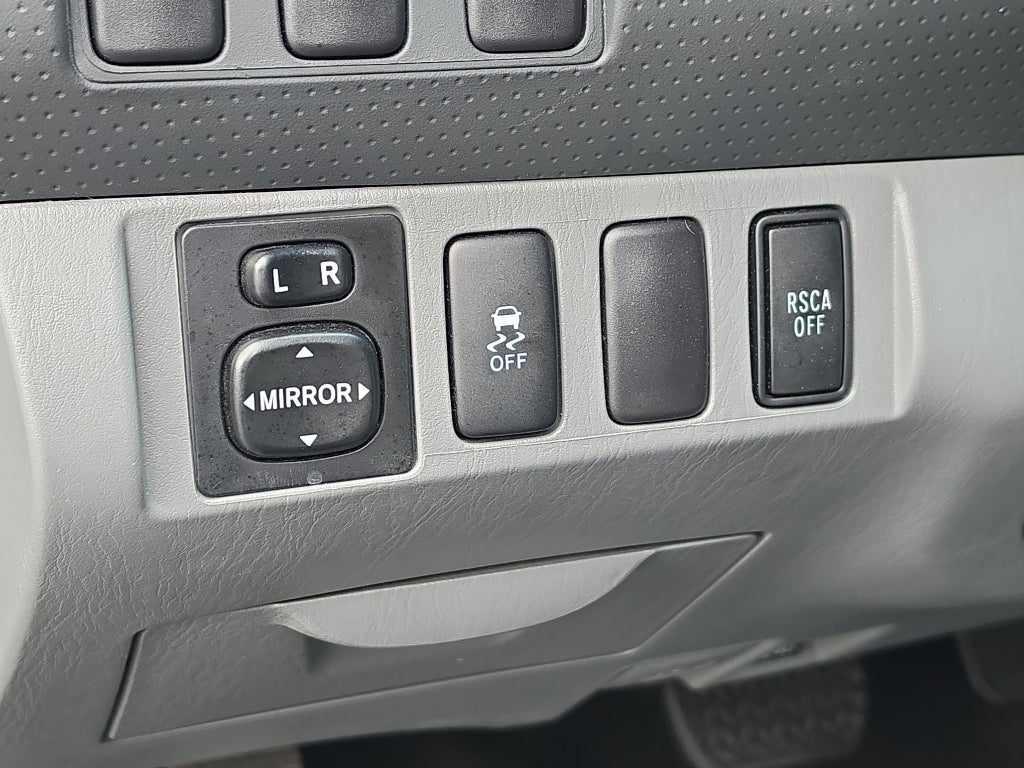 2014 Toyota Tacoma V6 (M6)