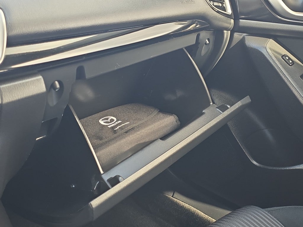 2016 Mazda Mazda3 i Sport