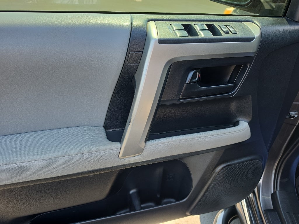 2013 Toyota 4Runner SR5