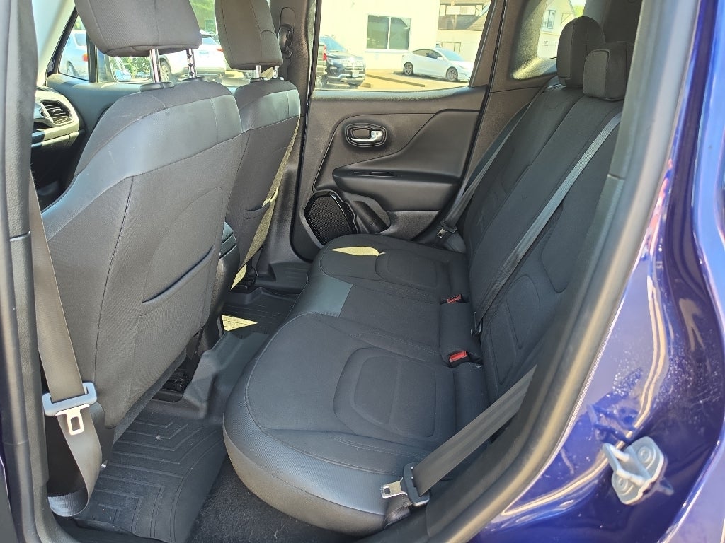 2017 Jeep Renegade Altitude