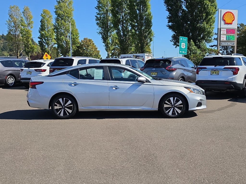 2022 Nissan Altima 2.5 SV