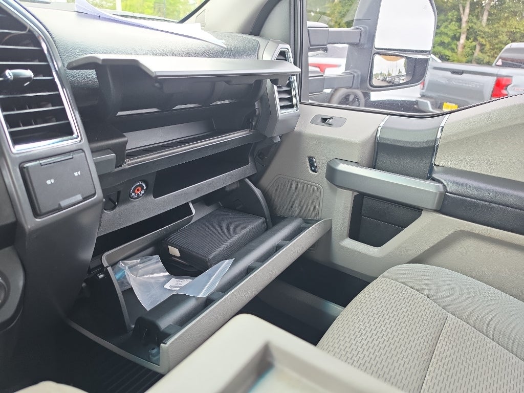 2017 Ford F-350 Super Duty XLT