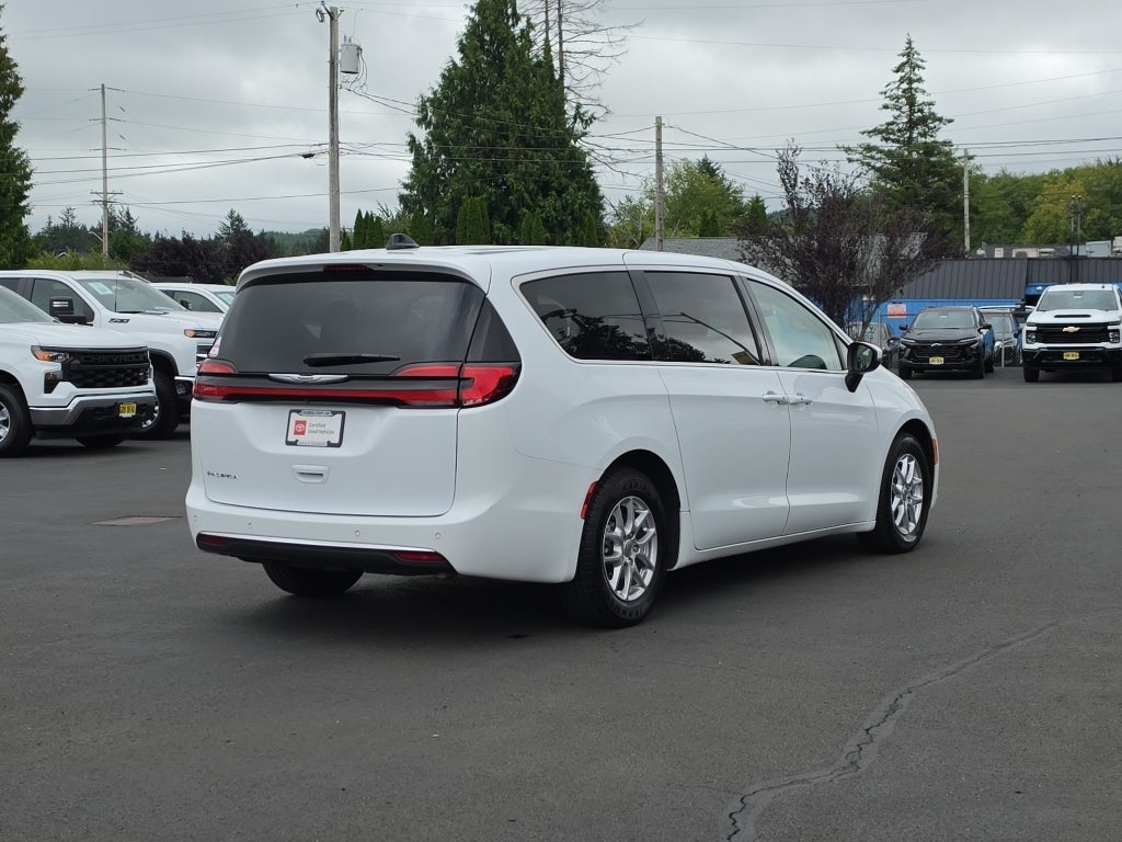 2023 Chrysler Pacifica Touring L