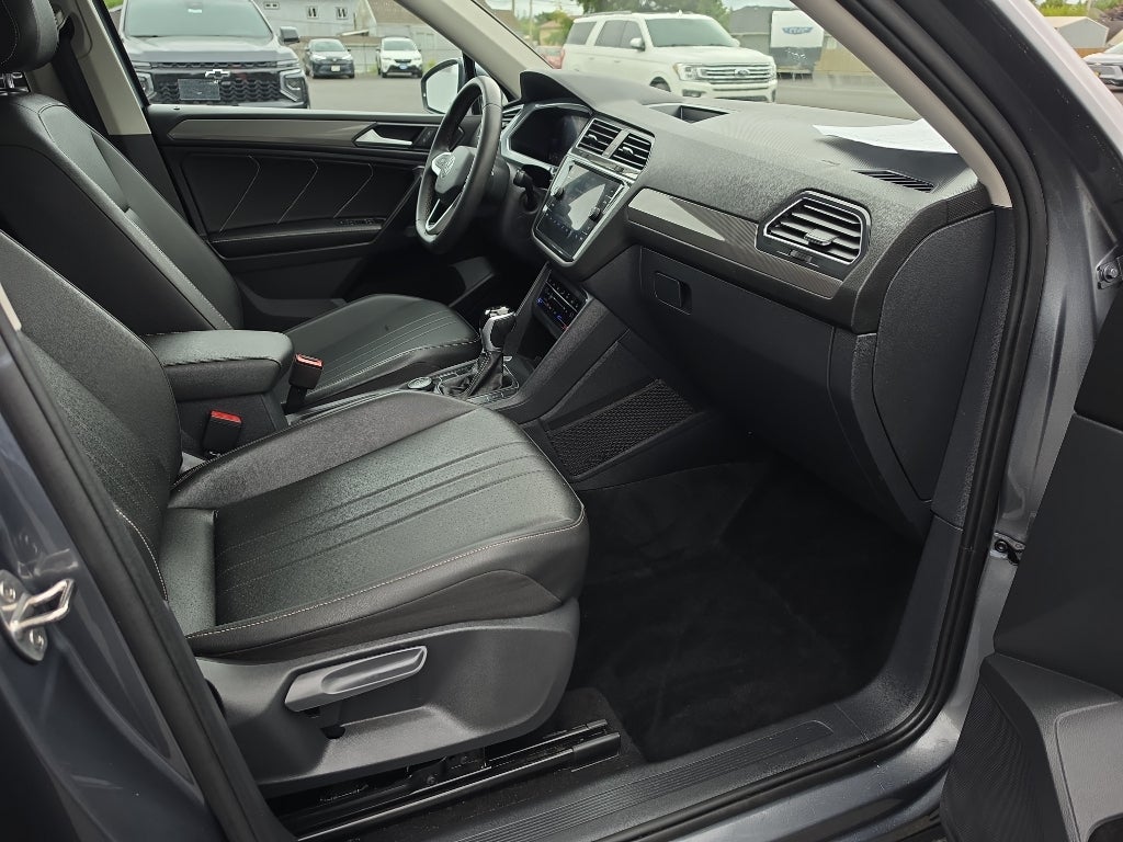 2023 Volkswagen Tiguan SE