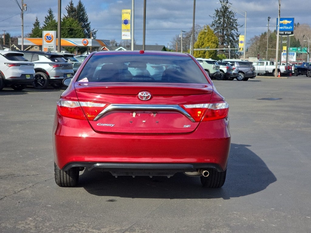 2016 Toyota Camry SE